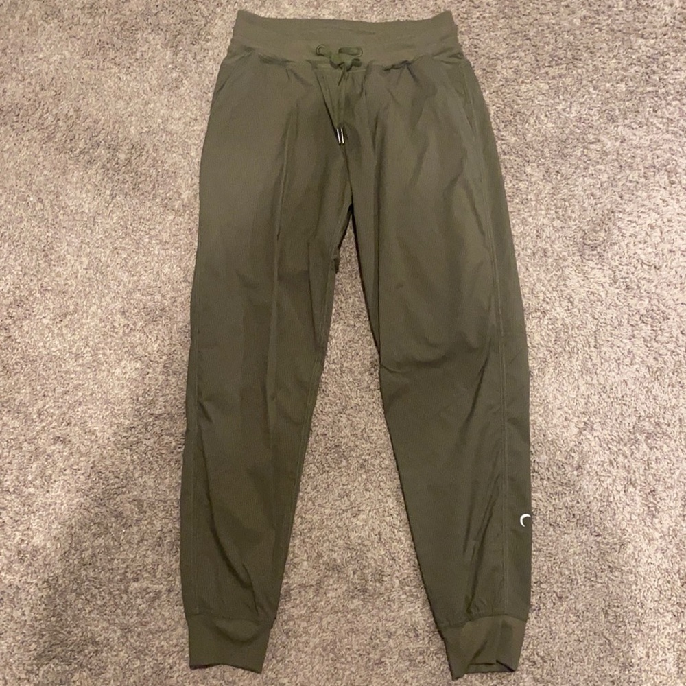 Zyia Olive Trail Joggers